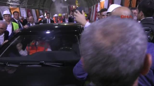 İzmir Başbakan Yıldırım Sabuncubeli Tüneli'ni Açtı