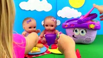 Bébé bain heure du coucher poupée poupées la famille doigt aliments infirmière pique-nique jouer jumelle Lil cutesies doh