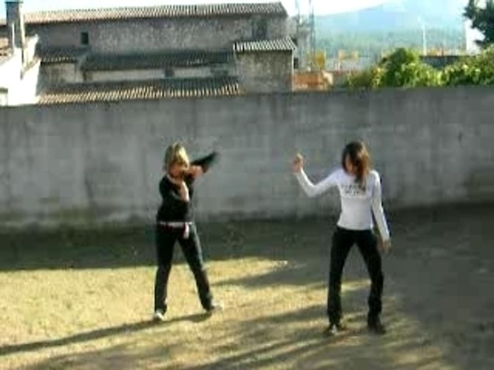 Laurine et Mélanie tecktonik killeuze