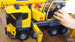 Un camion machines avec Bruder manipulateur de déchargement de camion grue mercedesbenz orbeez Bruder
