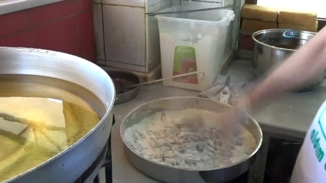 Ciğer Yerken Kendilerinden Geçtiler