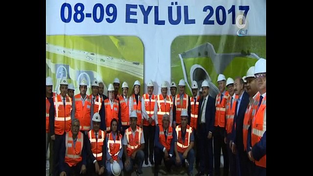 Başbakan Yıldırım tünel açılışında araba kullandı