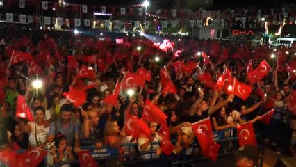 Manisa'nın Kurtuluş Coşkusu, Hande ve Murat ile Taçlandı