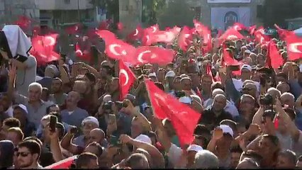 "Erdoğan Sevgisine Hala Tahammül Edemeyenler Var"