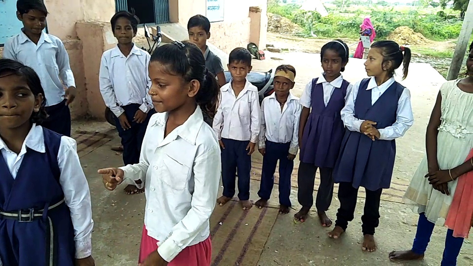 school wali gudiya