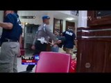 2 Tersangka Perampokan Dan Penyaderaan Tiba di Polda Metro Jaya - NET16