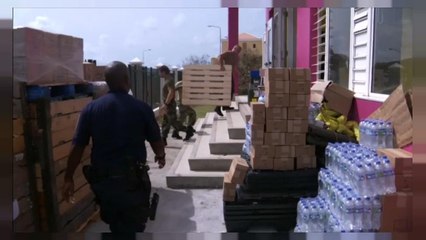 Saint-Martin, dévasté par Irma, va affronter Jose