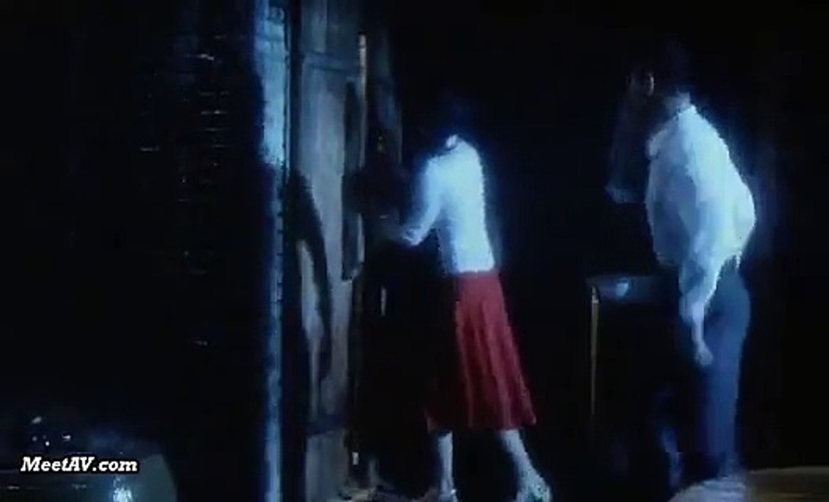 蒋勤勤雨中湿身的诱惑