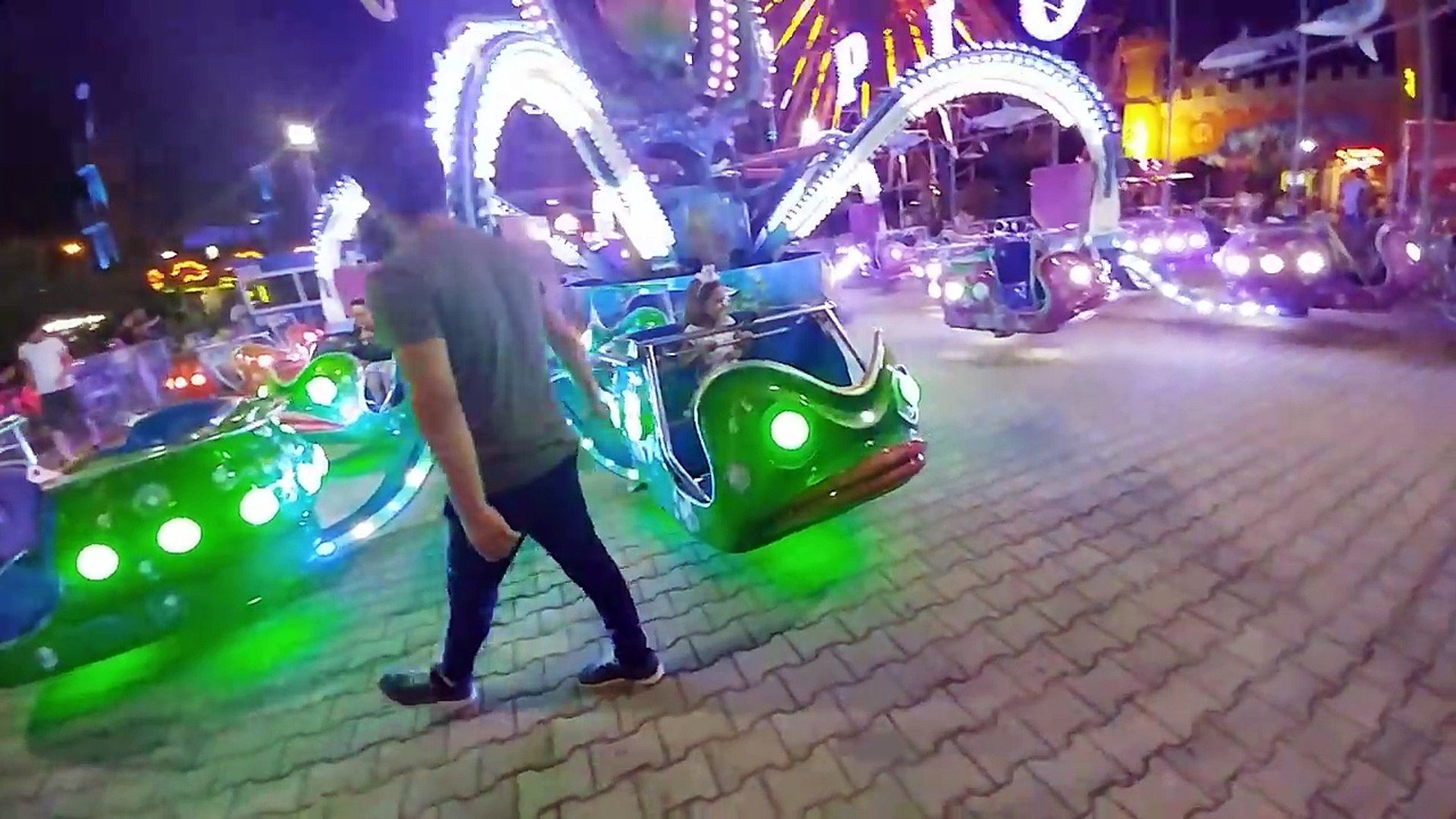 Antalya Aktur Lunapark akşam keyfi , elif atraksiyonlu tehlikeli  oyuncaklara yalnız bindi - Dailymotion Video
