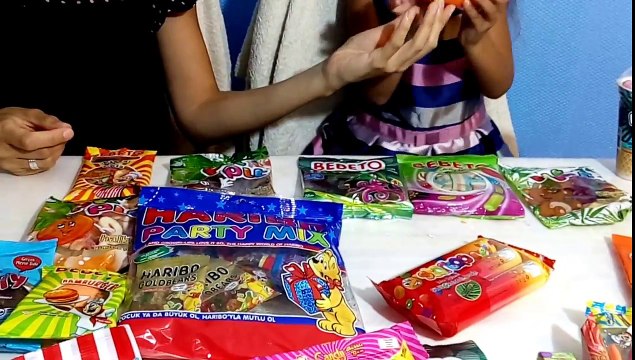 jelibon şekerleme denedik . çeşit çeşit ve finalistleri açıklıyoruz )) çocuk videosu