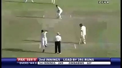 Younis Khan hits only 1 Six to Fast Bowler
