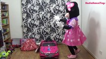 Minnie Mouse Unwrapping Surprise Pink Mercedes S63 Ride On Car Power Wheels | Playtime Fun Kids Toy