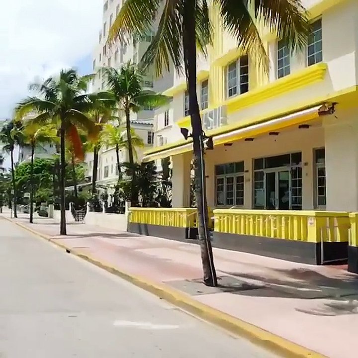Ouragan Irma: Regardez Miami Beach désert... Magasins et restaurant fermés, touristes évacués....