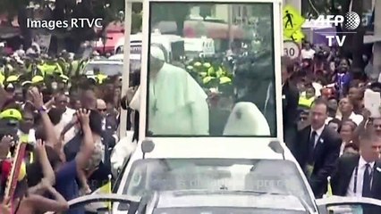 Le pape François plaisante à propos de son accident