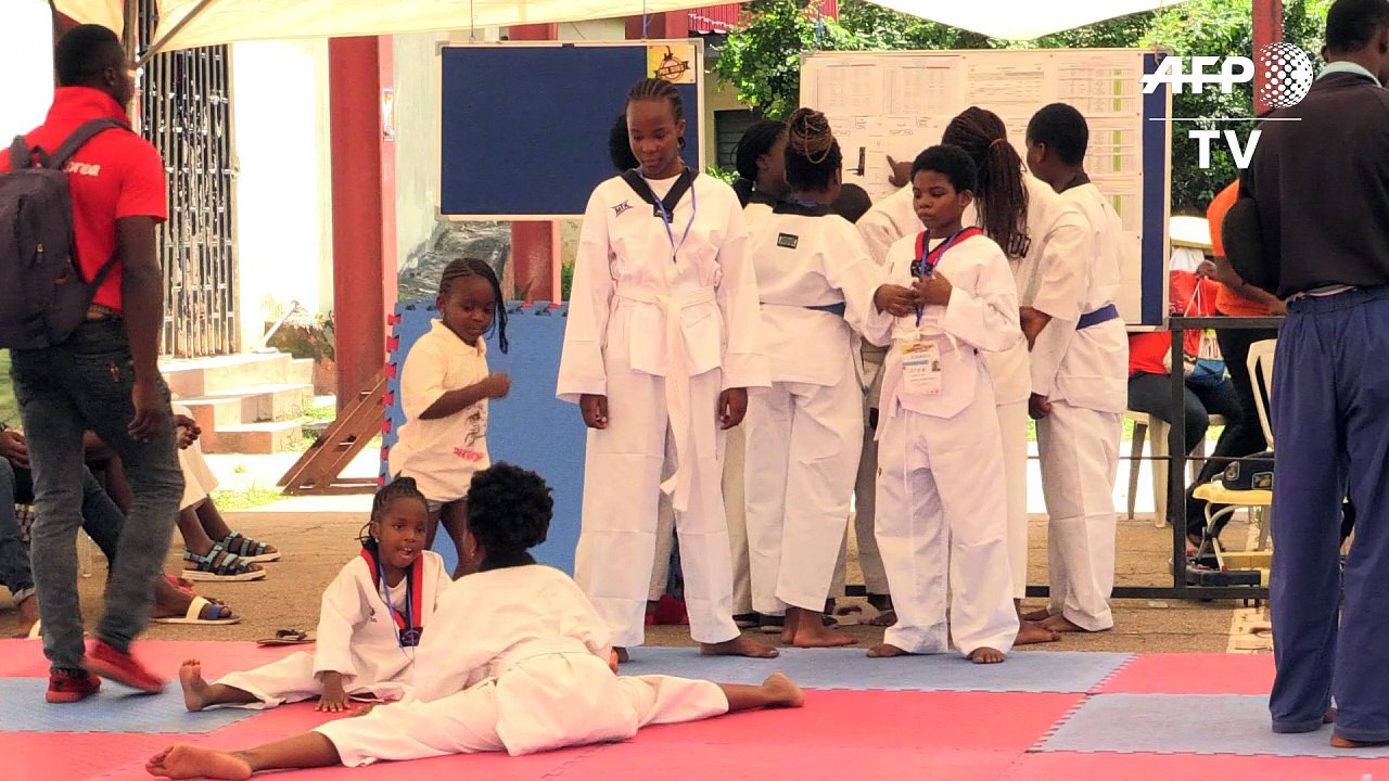 Nigerian Olympic medalist holds children's Taekwondo tournament