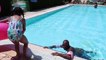 Activité défi la famille amusement amusement dans enfants Jeux olympiques récréation piscine été le le le le la