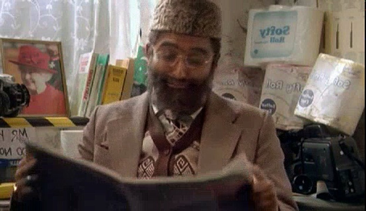 Citizen Khan - S05 - E03 - Funeral