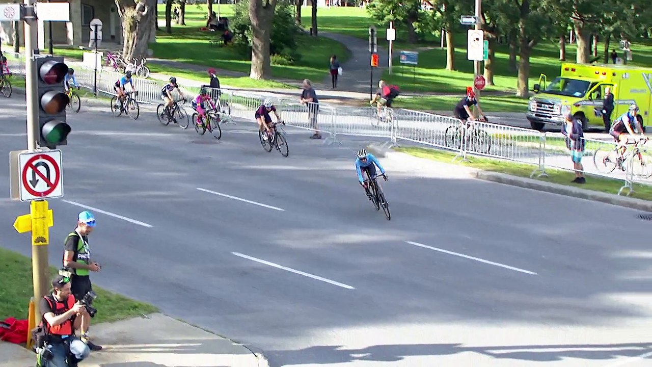 Critérium National 2017 - Femmes - Une échappée à 10 se forme.