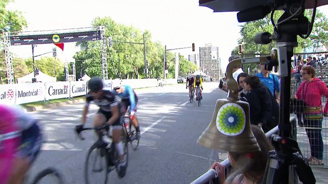 Critérium National 2017 - Femmes - Sonner la cloche avec entrain.