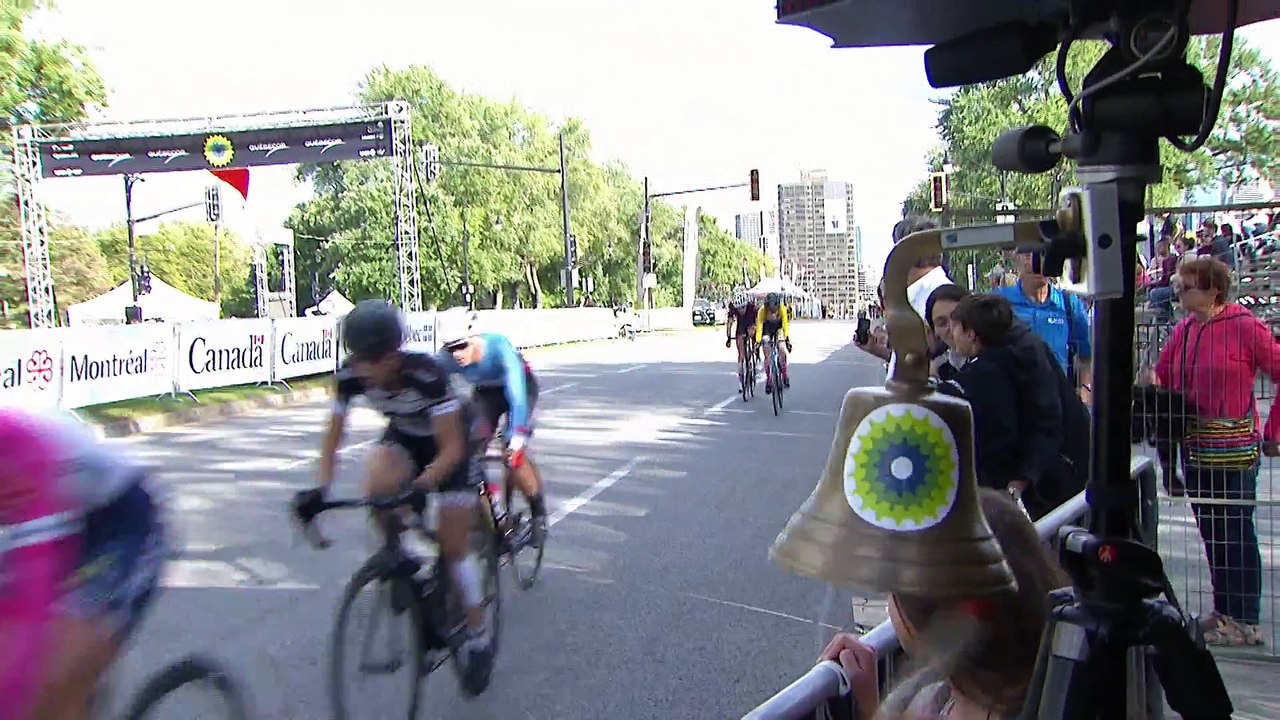 Critérium National 2017 - Femmes - Sonner la cloche avec entrain.