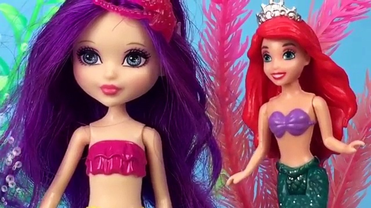Confronte poupées sa kidnappé sirène de de partie sœur avec Juillet ariel ariel barbie