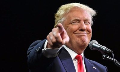 Donald Trump Ingatkan Potensi Bahaya Badai Irma