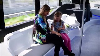 Autobus conduire avenir Nouveau tester avec Mercedes citypilot