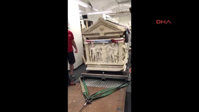 Herakles Lahidi' Evine Dönüyor