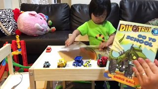 Livre par par éducatif fiel aller en train de lire école à Il Dinotrux chris dinotrux familytoyreview