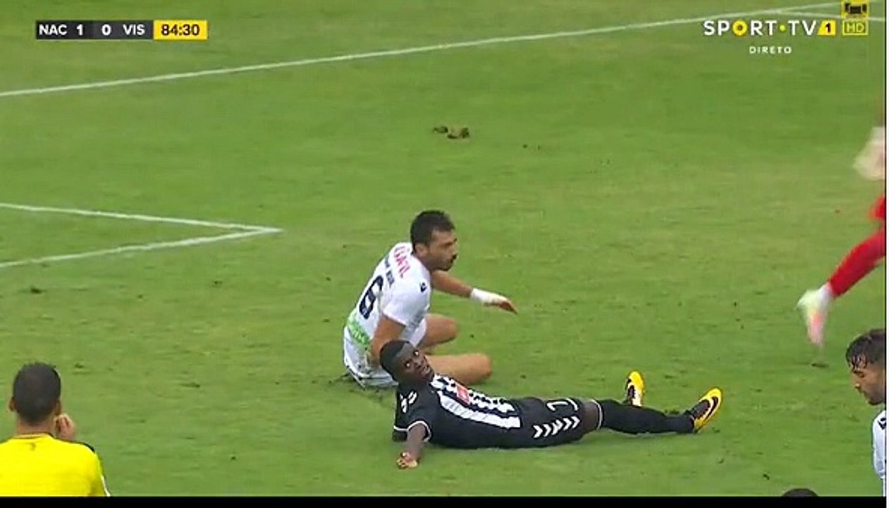 CD Nacional - Visau RED CARD