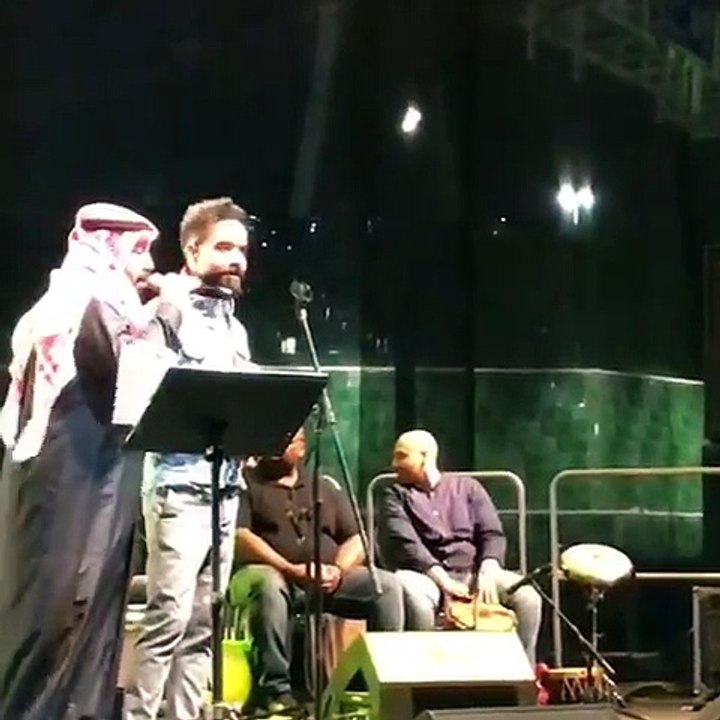 جاسم محمد يهنئ عبد العزيز الويس على عيد ميلاده بطريقته الخاصة