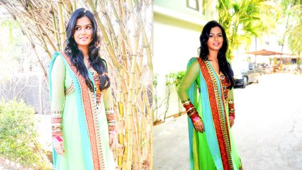 Sharmila Mandre Romantic Photo Shoot