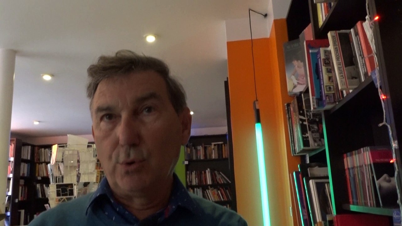 REGARD 461 - Exposition Fellini à la librairie du cinéma du Panthéon - RLHD.TV