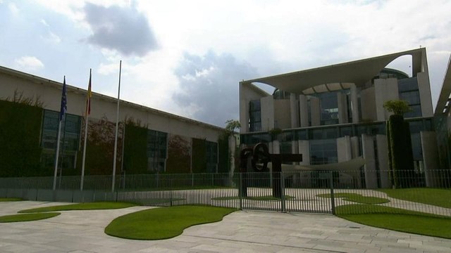 Μερκελ: «Στη Γερμανία δεν συλλαμβάνονται δημοσιογράφοι»