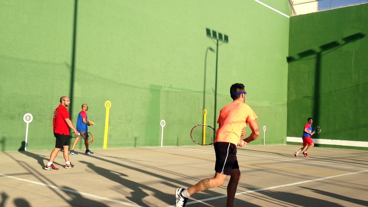 Frontenis honor Rivas vs Colmenar de Oreja 1ª partida vídeo 2