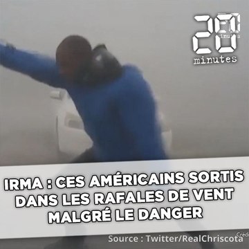 Ouragan Irma: Ces américains sortis dans les rafales de vent malgré le danger