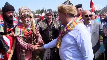 Başbakan Yıldırım ata bindi