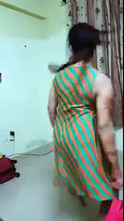 Indian Hot Girl Dance  dance (Home made video)