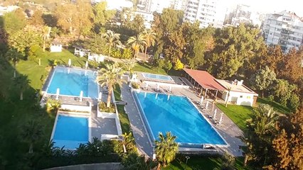 Akra Barut Otelde kahvaltı keyfi. Eğlenceli çocuk videosu