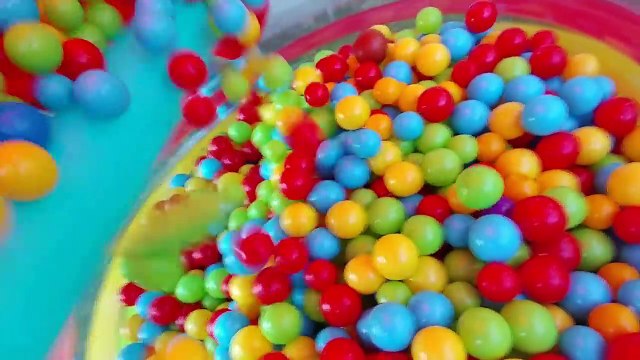 2 zıplama havuzunu bahçeye çıkardık,güzel yarışmalar, eğlenceli çocuk videosu