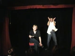 "C'est drôle, ça !" Monte sur scène - Paris