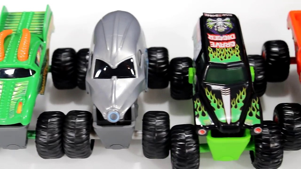 MONSTER JAM TOY REVIEW McDonalds Happy Meal Toys Fall new