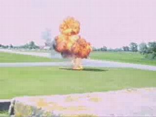 Simulation d'Explosions et d'Impact de Tir F16 lors de Defence Days Koksijde 2007