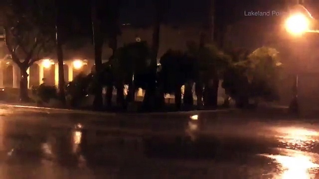 Lakeland police film as Hurricane irma moves through the area