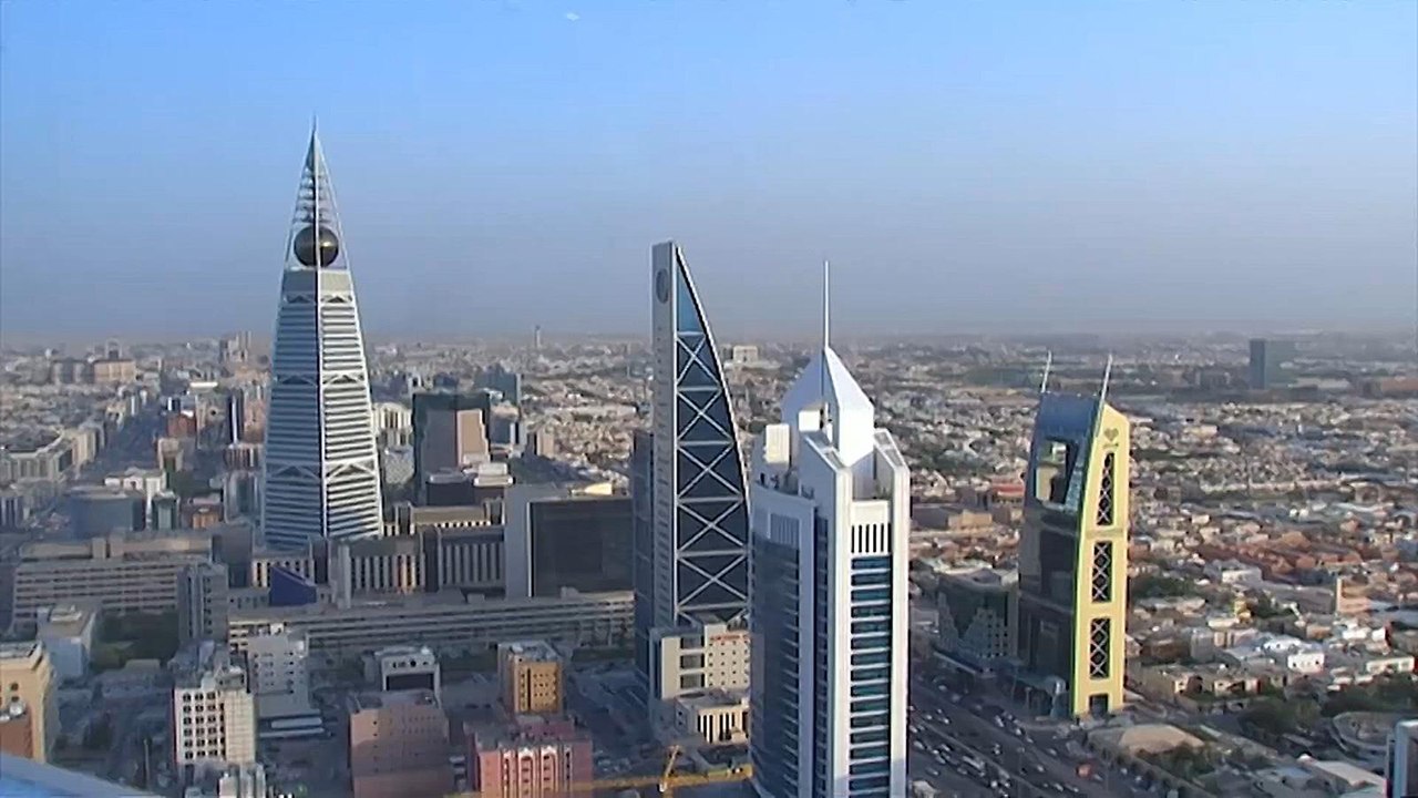 أبحاث تؤكد تراجعا حادا بقطاع العقارات بالسعودية