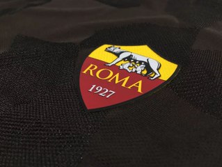 Le maillot third de l'AS Roma 2017/2018