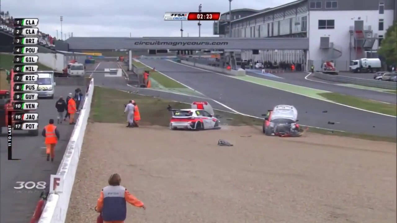 Les images impressionnante du crash à Magny Cours en 308 Cup
