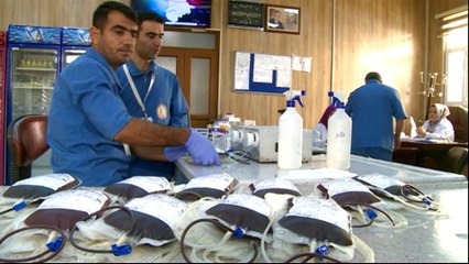 Iraq: Kurdish civilians donate blood to victims of ISIL violence