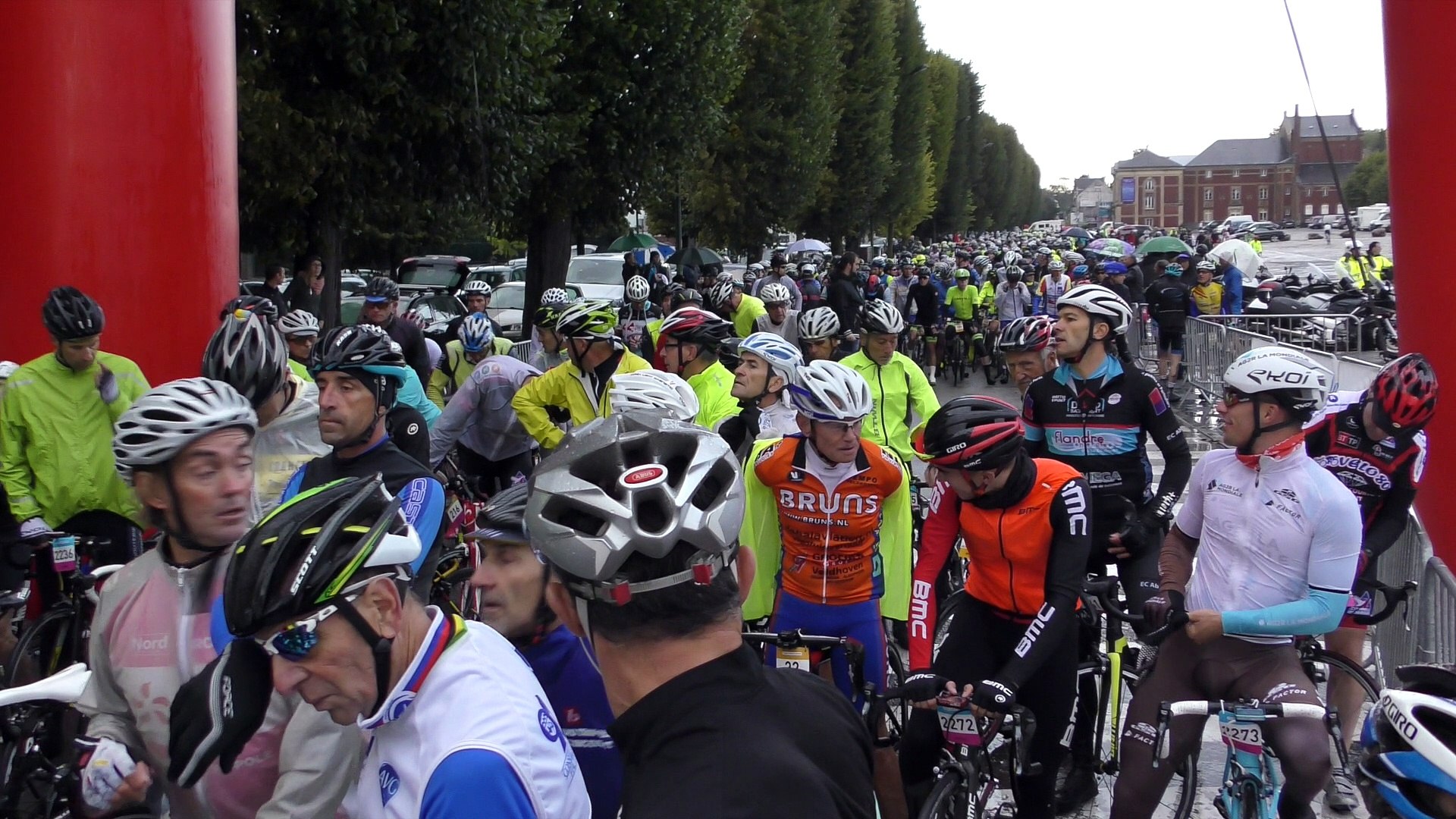 Media Cyclisme Henri Sannier Tout Jeune Retraite De Tout Le Sport Sur La Ronde Picarde Video Dailymotion
