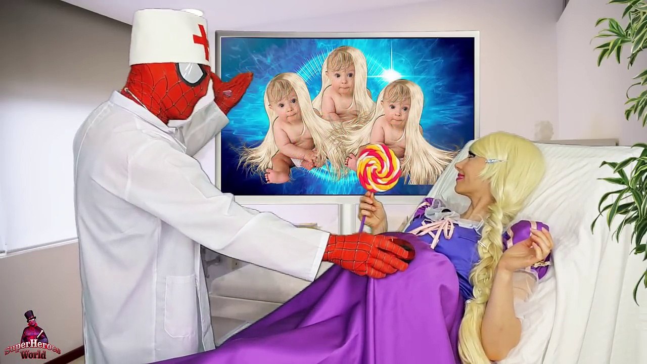 Frozen Elsa DRESS SHOPPING! ELSAS DRESS IS MISSING! Spiderman vs Catwoman Joker Fun Super